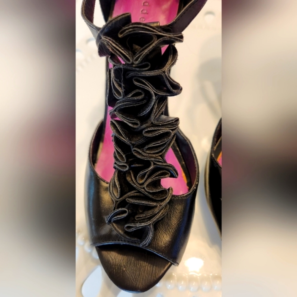 MADDEN GIRL Black  Heels with Ruffle Accent